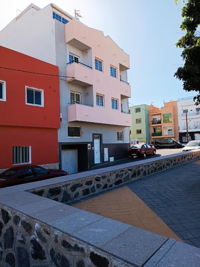 Apartamento Soleado ロス・アブリゴス エクステリア 写真